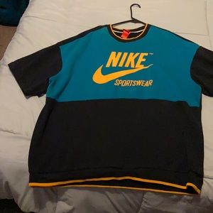 Short sleeved Nike sweatshirt